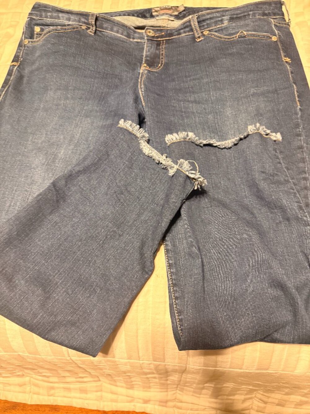Torrid Crop Boyfriend jeans (KC Stock #126)